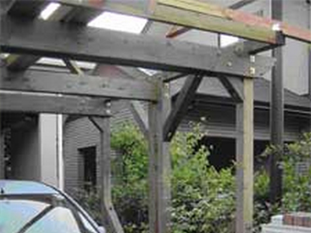 自作diyで作る木製カーポート リーベの激安価格 ウッドデッキ フェンス エクステリア ウッドデッキ エクステリア通販 リーベ