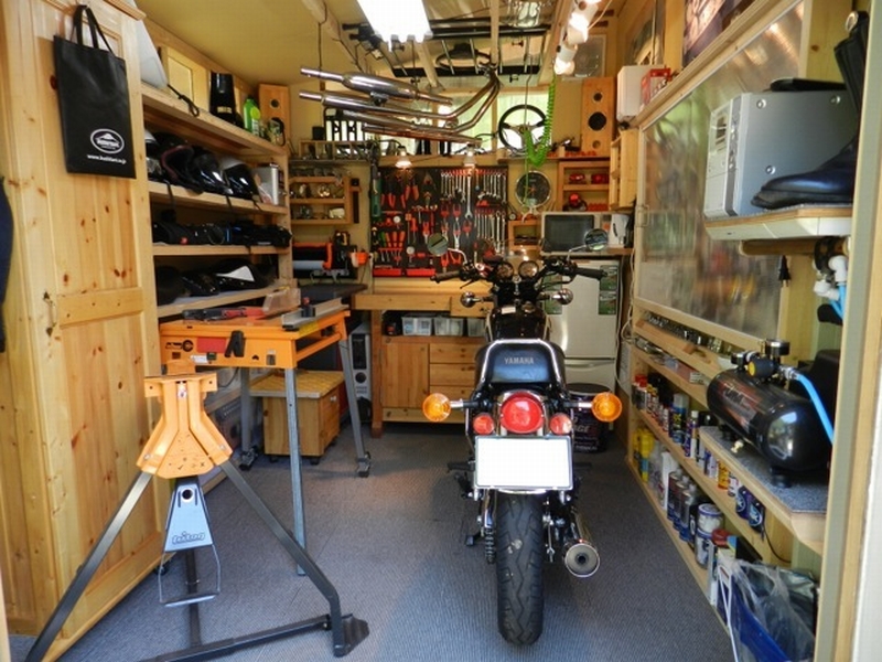 バイクガレージ バイク保管庫を自作diyで作製 ウッドデッキ エクステリア通販 リーベ